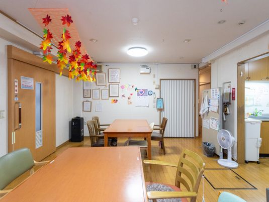 温かい雰囲気の部屋