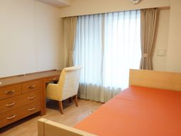 居室の明るいインテリア