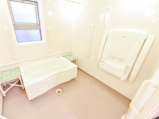 安全な浴室設備