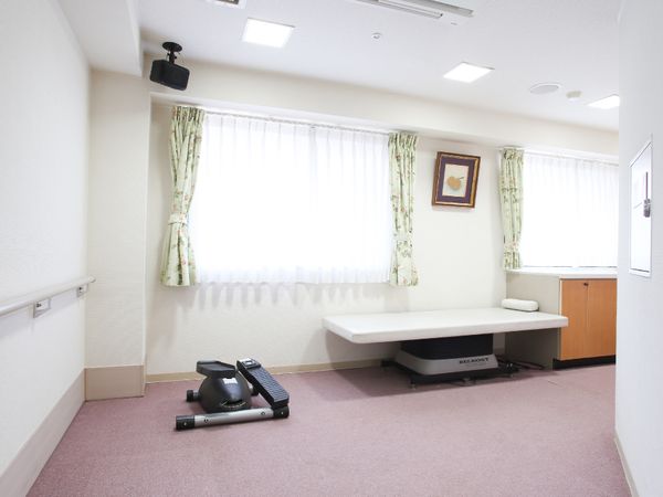 清潔な機能訓練室