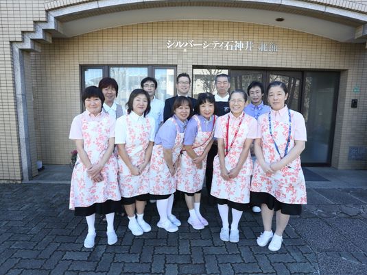 スタッフ集合写真風情