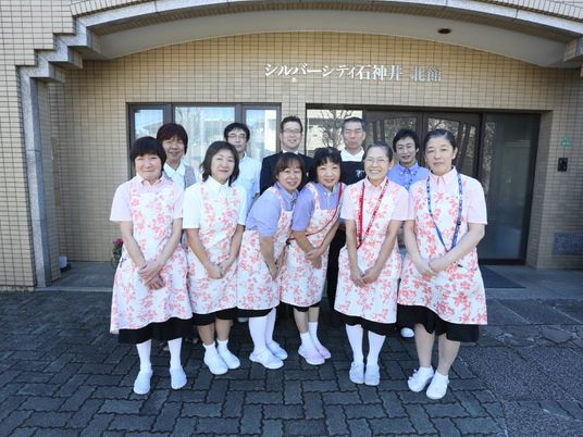 スタッフ集合写真風情
