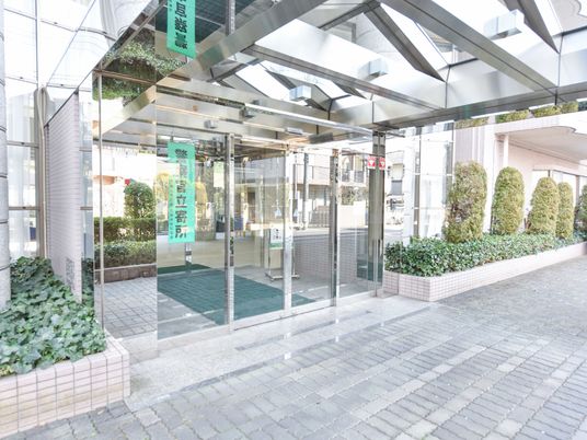 緑豊かなエントランス