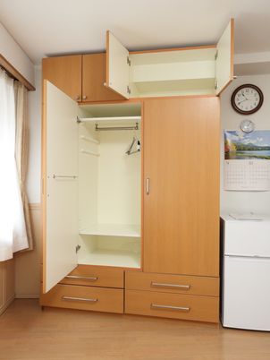 整頓された居室の収納