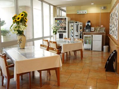 明るい食堂エリア