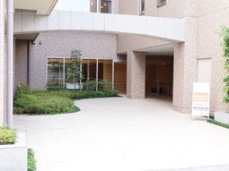 エントランスと緑の景観