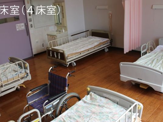 4床の居室  