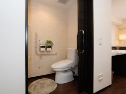 清潔感あるトイレの部屋