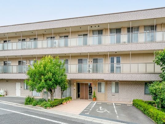 清潔感ある施設の外観