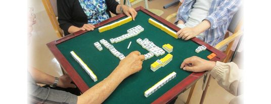 テーブルでの交流