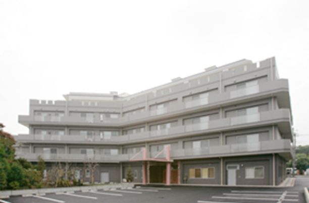 ゆったり感のある施設外観
