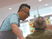 会話を楽しむ様子
