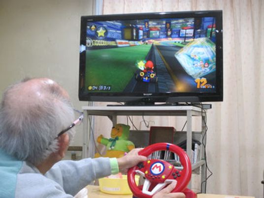 ゲームを楽しむシーン