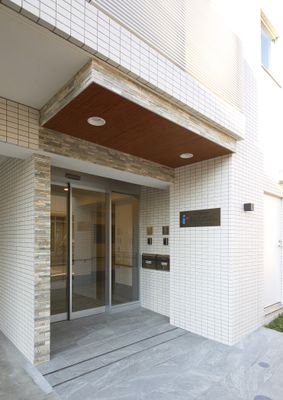 自動ドアの入口