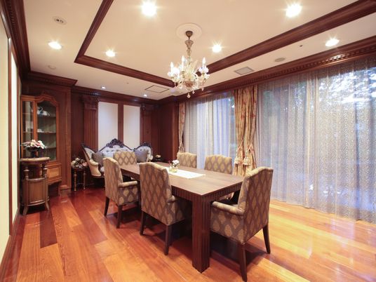 落ち着いたダイニングルーム