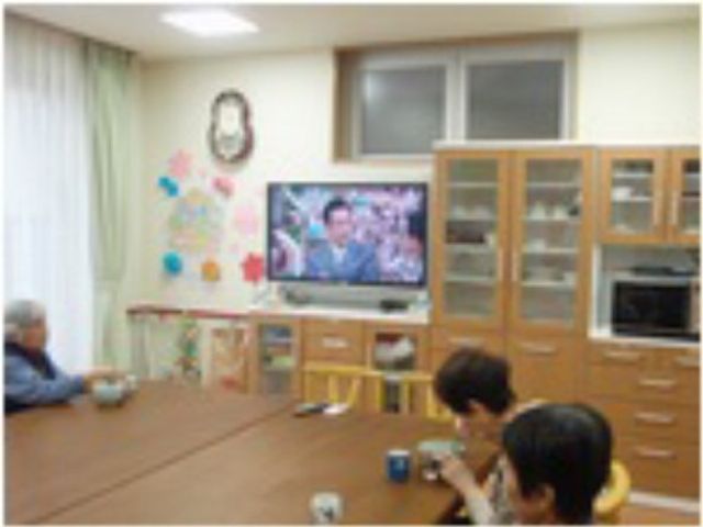 日々の生活支援の現場 共有スペース 生活のサポートを行う心温まる共有スペースで、利用者様の豊かな毎日を支えてください。