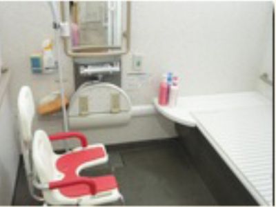 安全を重視した浴室