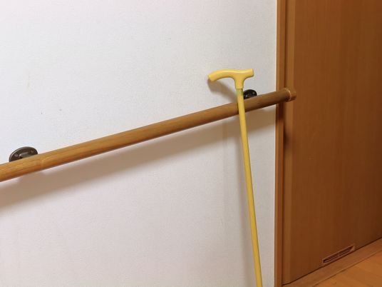 手すりのある廊下  