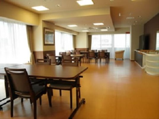 広々とした食堂の様子