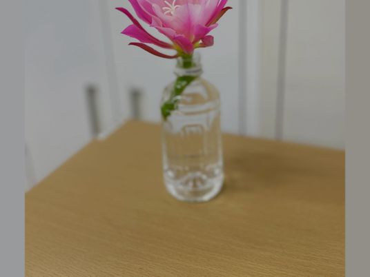花瓶の卓上飾り  