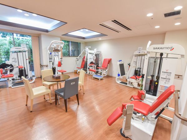 トレーニングマシン充実の部屋
