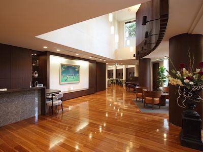 広々としたロビー