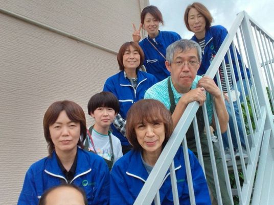 スタッフ集合の階段付近  