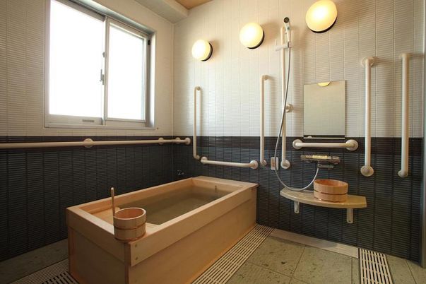 バリアフリー浴室の設備