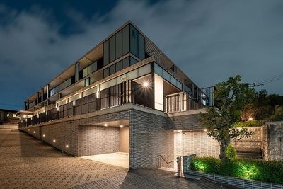 落ち着いた雰囲気のロビー