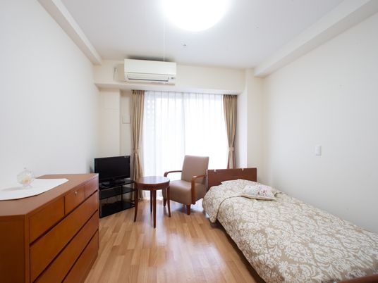 整ったシンプルな居室