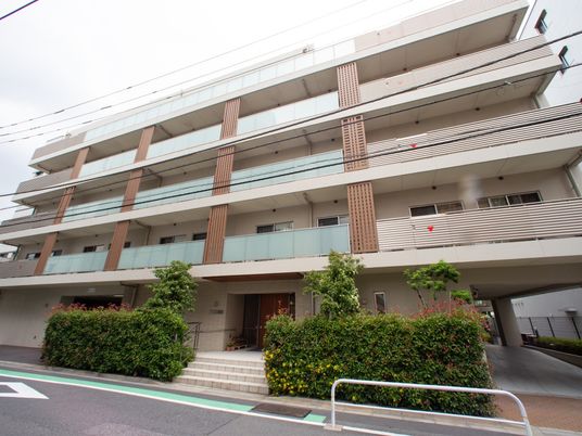 清潔感のあるモダンな外観