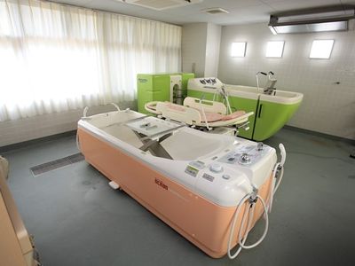 清潔な浴室設備