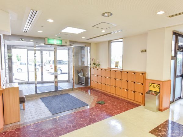 明るいエントランスホール