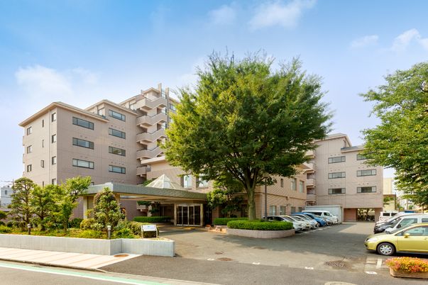 快適そうな外観の建物
