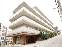 多階層建築の外観