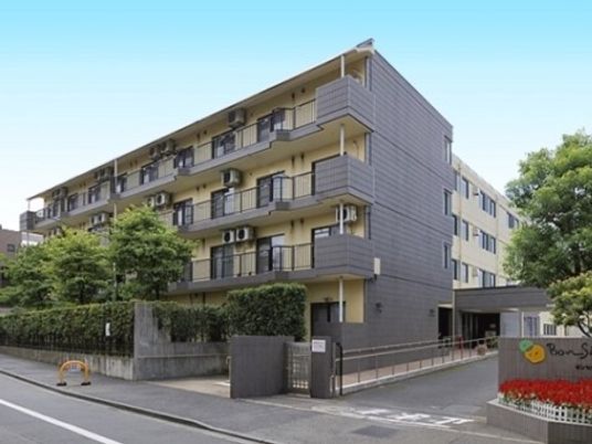 清潔感のある建物外観