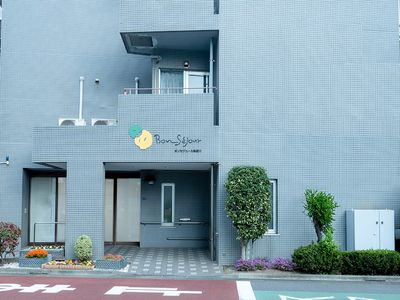 現代的な建物のバルコニー