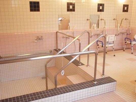 バリアフリー浴室設備