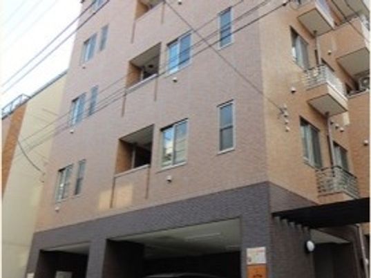 多階層建物の外観