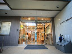 清潔なエントランス風景