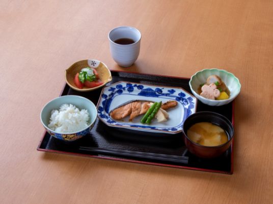 和食の食事セット