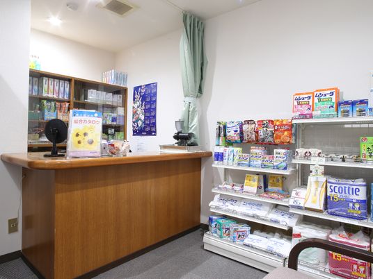 快適な施設内の売店
