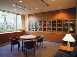 落ち着いた図書室