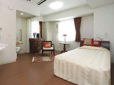 明るく広々した居室