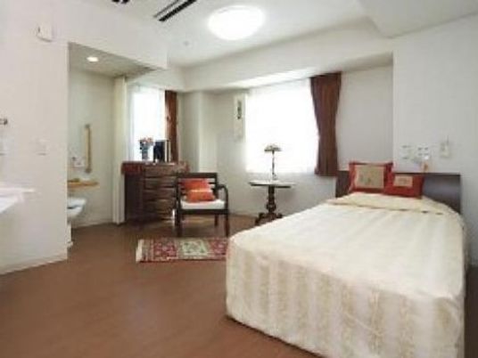 明るく広々した居室