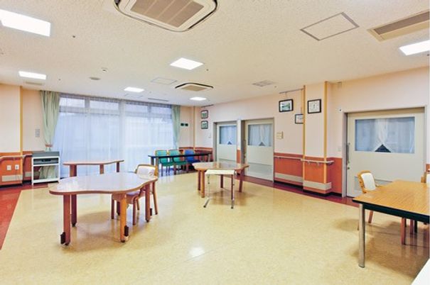 広々とした多目的室