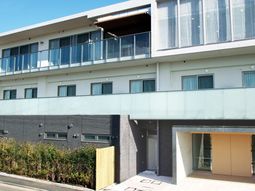 清潔な外観の建物