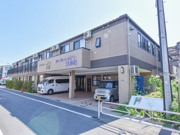 清潔感ある入口外観