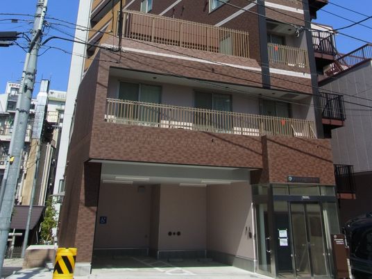 清潔感のある施設外観