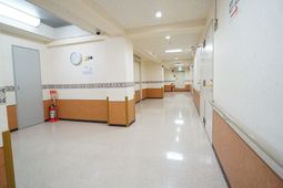 廊下の清潔なイメージ